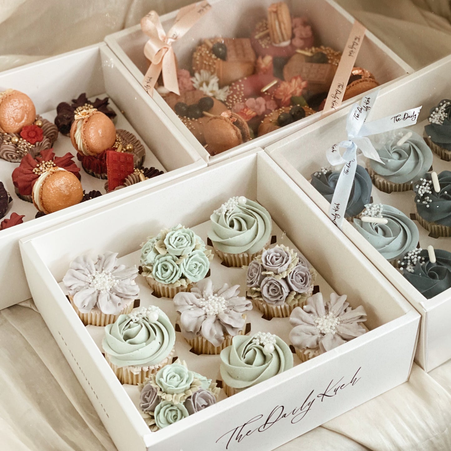 9s Cupcake Set
