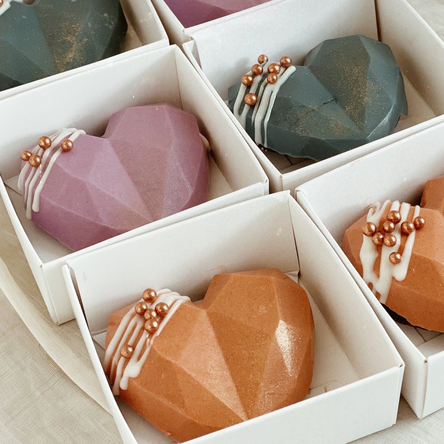 ADORA | Heart Cake Doorgift