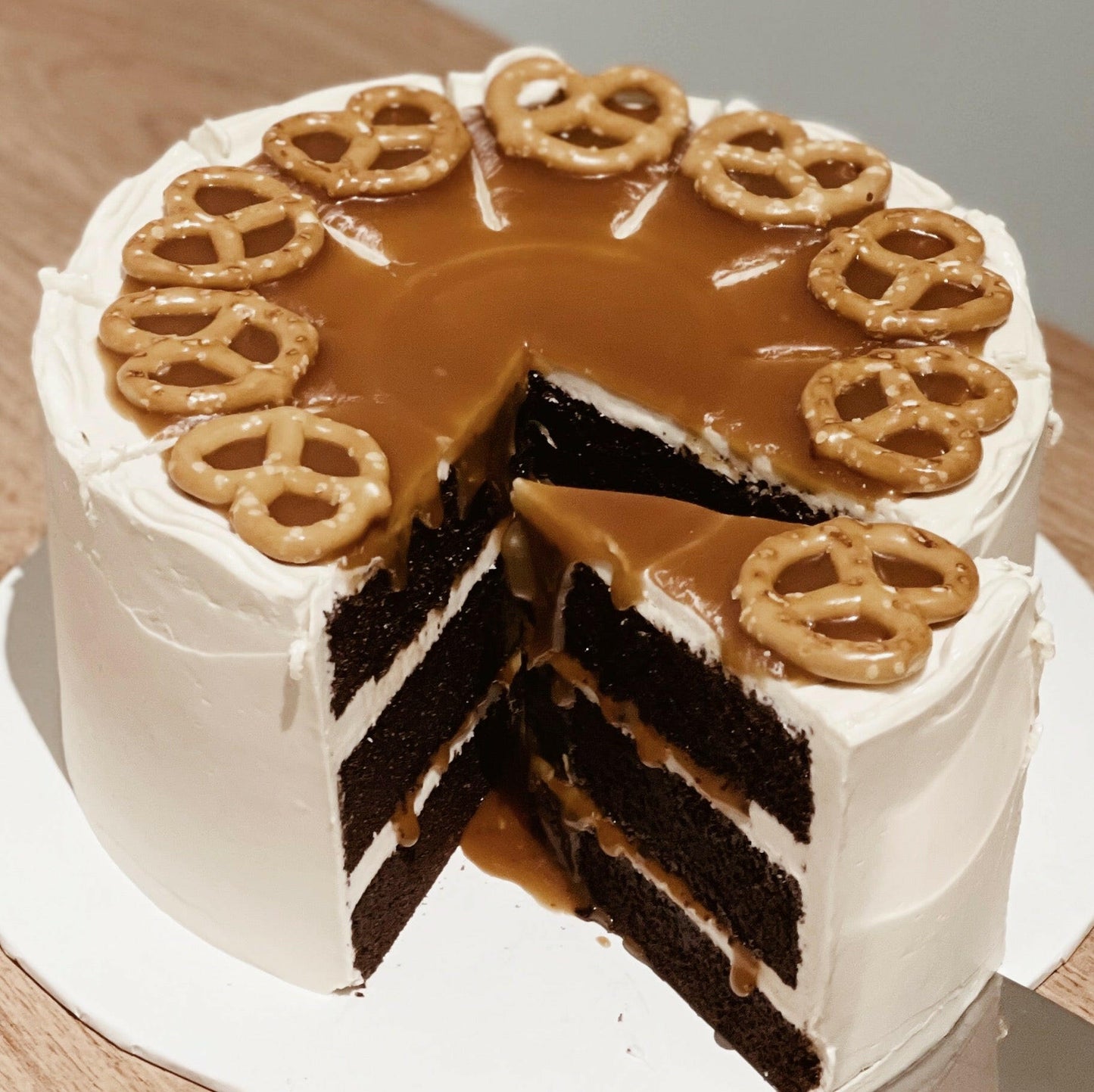 Caramel Chocolate Wholecake