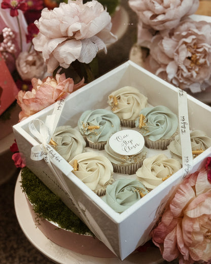 9s Cupcake Set