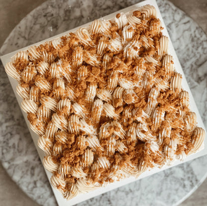 Biscoff Vanilla Sheetcake